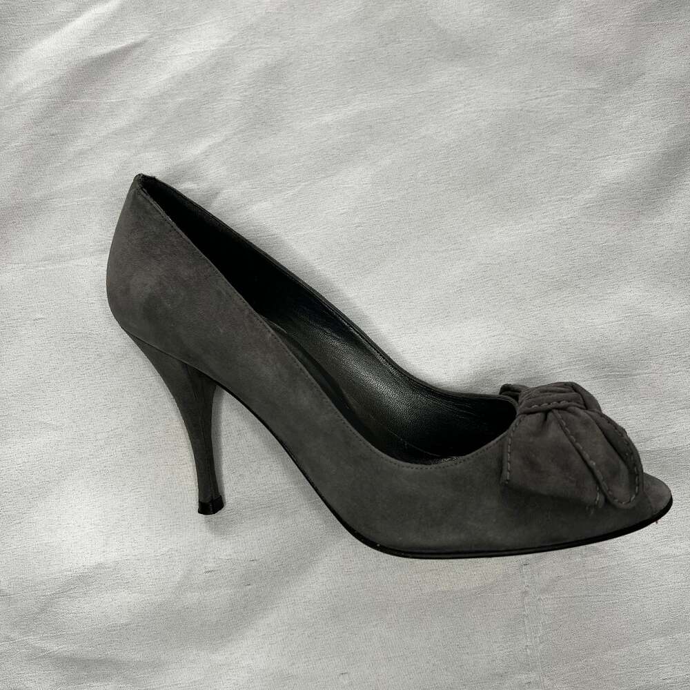 Stuart Weitzman Gray Suede Peep Toe Heels with Bow Accents